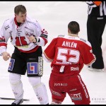 Ljungby 2012-02-17 Ishockey HockeyAllsvenskan IF Troja-Ljungby - Örebro: Fight mellan Örebro 33 Martin Filander och Troja Ljungby forward 52 Mikael AhlÃ©n.